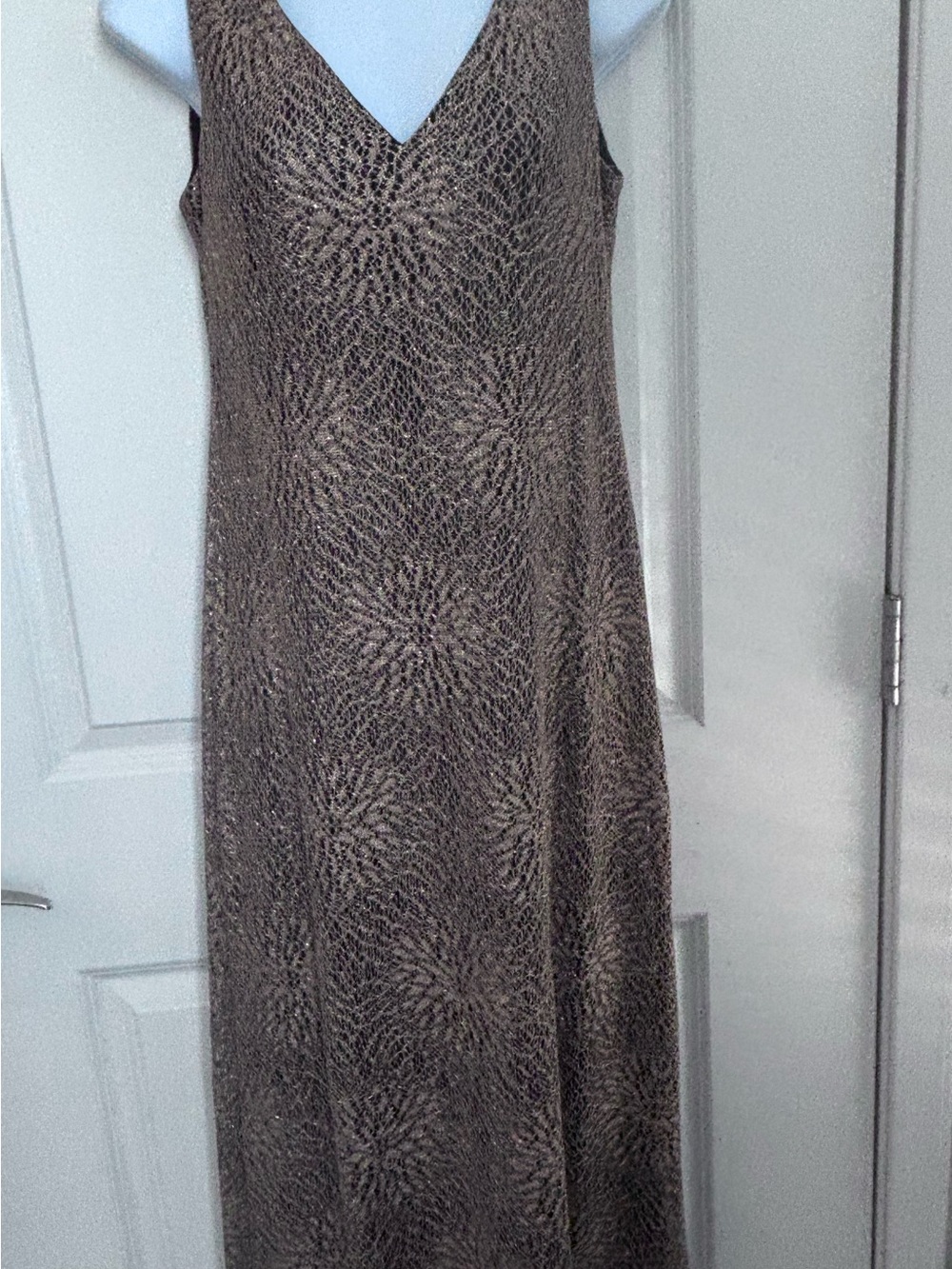 Vintage  80s gold metallic lace  V-Neck Maxi Dress stretch 4P